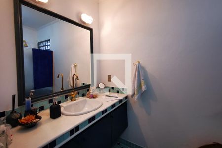Casa de condomínio à venda com 400m², 4 quartos e 3 vagas Casa de condomínio à venda com 400m², 4 quartos e 3 vagasBanheiro