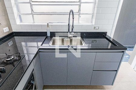 Cozinha de casa para alugar com 3 quartos, 130m² em Jaguaré, São Paulo