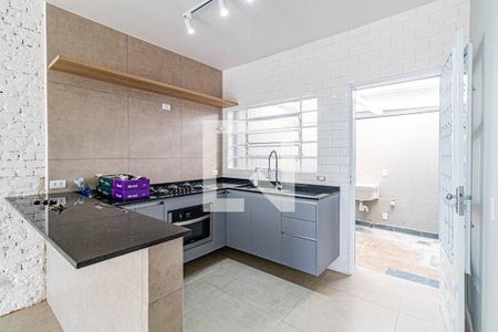 Cozinha de casa para alugar com 3 quartos, 130m² em Jaguaré, São Paulo