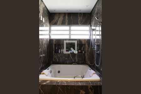 Apartamento à venda com 160m², 1 quarto e 1 vaga Apartamento à venda com 160m², 1 quarto e 1 vagaBanheiro 1