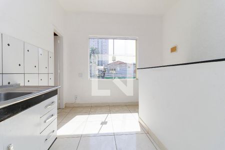 Casa à venda com 130m², 1 quarto e 2 vagas Casa à venda com 130m², 1 quarto e 2 vagasCozinha