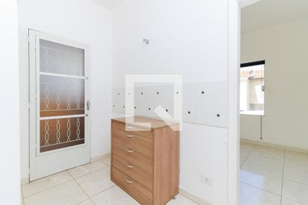 Casa à venda com 130m², 1 quarto e 2 vagas Casa à venda com 130m², 1 quarto e 2 vagasSala