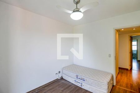 Apartamento à venda com 167m², 3 quartos e 4 vagas Apartamento à venda com 167m², 3 quartos e 4 vagasQuarto
