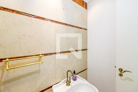 Apartamento à venda com 167m², 3 quartos e 4 vagas Apartamento à venda com 167m², 3 quartos e 4 vagasLavabo
