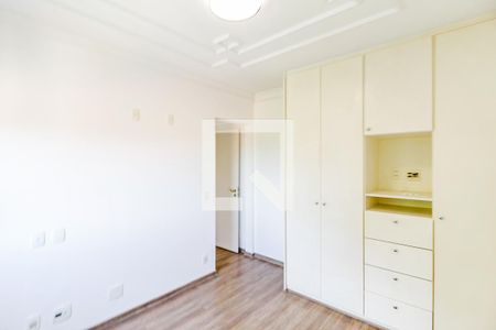 Apartamento à venda com 167m², 3 quartos e 4 vagas Apartamento à venda com 167m², 3 quartos e 4 vagasSuíte 2