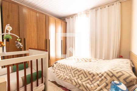 Casa à venda com 140m², 4 quartos e 2 vagas Casa à venda com 140m², 4 quartos e 2 vagasQuarto (casa 3)