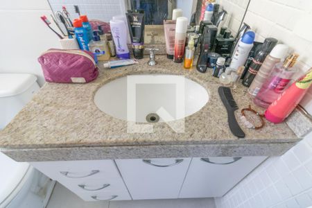 Apartamento à venda com 80m², 2 quartos e 2 vagasSuíte - Banheiro