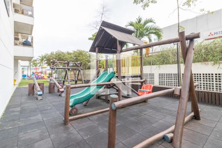 Apartamento à venda com 80m², 2 quartos e 2 vagasÁrea comum - Playground