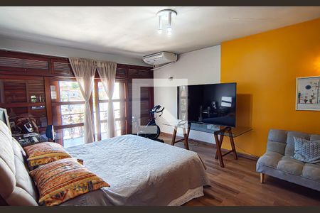 Casa à venda com 563m², 4 quartos e 5 vagas Casa à venda com 563m², 4 quartos e 5 vagasSuíte 3