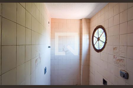 Casa à venda com 563m², 4 quartos e 5 vagas Casa à venda com 563m², 4 quartos e 5 vagasÁrea Externa