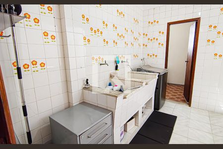 Casa à venda com 563m², 4 quartos e 5 vagas Casa à venda com 563m², 4 quartos e 5 vagasárea de serviço