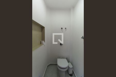 Apartamento à venda com 175m², 3 quartos e 1 vaga Apartamento à venda com 175m², 3 quartos e 1 vagaBanheiro de serviço