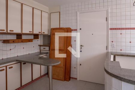 Apartamento à venda com 98m², 3 quartos e 1 vaga Apartamento à venda com 98m², 3 quartos e 1 vagaCozinha