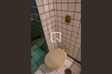 Apartamento à venda com 98m², 3 quartos e 1 vaga Apartamento à venda com 98m², 3 quartos e 1 vagaBanheiro Social