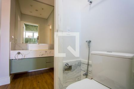 Casa à venda com 470m², 3 quartos e 3 vagas Casa à venda com 470m², 3 quartos e 3 vagasBanheiro do quarto 2