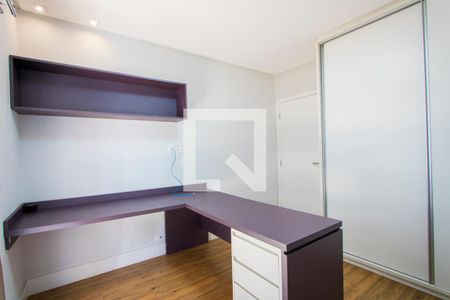 Casa à venda com 470m², 3 quartos e 3 vagas Casa à venda com 470m², 3 quartos e 3 vagasQuarto 3