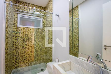 Casa à venda com 470m², 3 quartos e 3 vagas Casa à venda com 470m², 3 quartos e 3 vagasBanheiro de serviço