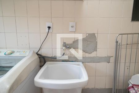 Apartamento à venda com 110m², 3 quartos e 1 vagaÁrea de Serviço