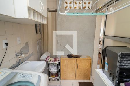 Apartamento à venda com 110m², 3 quartos e 1 vagaÁrea de Serviço