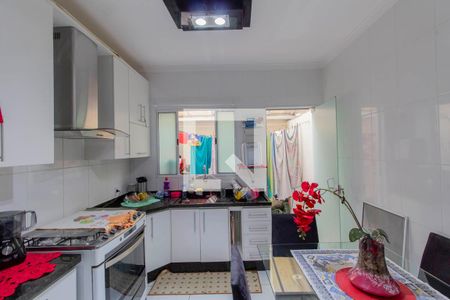 Casa de condomínio à venda com 68m², 2 quartos e 1 vaga Casa de condomínio à venda com 68m², 2 quartos e 1 vagaCozinha