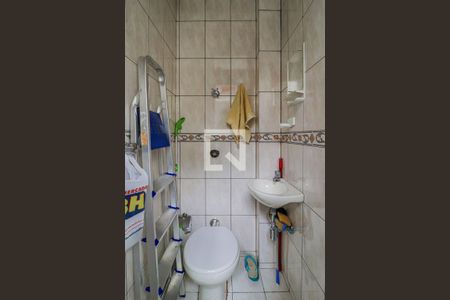 Apartamento à venda com 170m², 4 quartos e 2 vagasBanheiro de Serviço