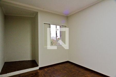 Quarto 2 de casa para alugar com 3 quartos, 135m² em Parque Maria Domitila, São Paulo
