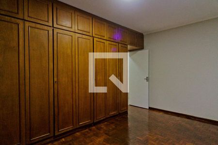 Quarto 1 de casa para alugar com 3 quartos, 135m² em Parque Maria Domitila, São Paulo