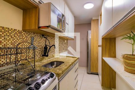 Apartamento à venda com 48m², 2 quartos e sem vaga Apartamento à venda com 48m², 2 quartos e sem vagaCozinha