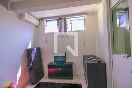 Casa à venda com 244m², 2 quartos e 5 vagas Casa à venda com 244m², 2 quartos e 5 vagasCasa 2