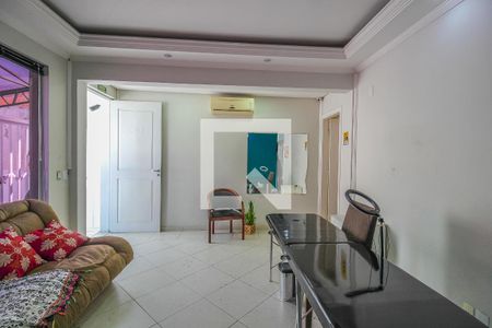 Casa à venda com 244m², 2 quartos e 5 vagas Casa à venda com 244m², 2 quartos e 5 vagasCasa 2