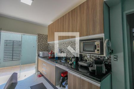 Casa à venda com 244m², 2 quartos e 5 vagas Casa à venda com 244m², 2 quartos e 5 vagasCozinha