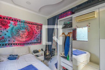 Casa à venda com 244m², 2 quartos e 5 vagas Casa à venda com 244m², 2 quartos e 5 vagasQuarto 2