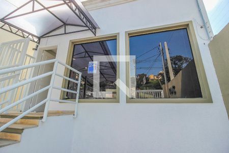 Casa à venda com 244m², 2 quartos e 5 vagas Casa à venda com 244m², 2 quartos e 5 vagasFachada