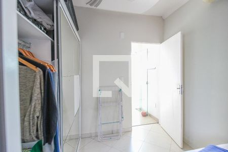 Casa à venda com 244m², 2 quartos e 5 vagas Casa à venda com 244m², 2 quartos e 5 vagasBanheiro