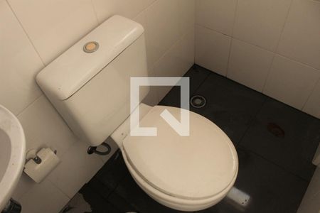 Apartamento à venda com 156m², 3 quartos e 3 vagasDetalhe -Banheiro de serviço - vaso
