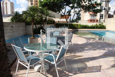 Apartamento à venda com 156m², 3 quartos e 3 vagasÁrea comum - Piscina