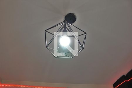 Apartamento à venda com 156m², 3 quartos e 3 vagasDetalhe -Suíte 3 - lustre