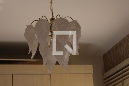 Apartamento à venda com 156m², 3 quartos e 3 vagasDetalhe - Suíte 2 - Lustre 