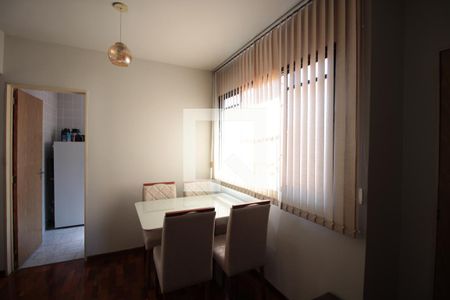 Sala de apartamento à venda com 2 quartos, 43m² em Indaiá, Belo Horizonte