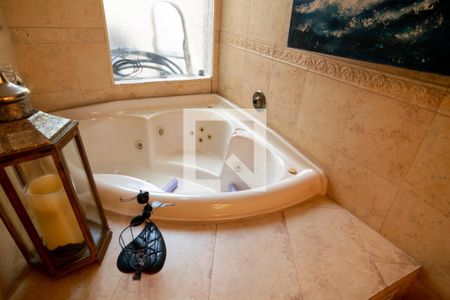 Casa à venda com 950m², 5 quartos e 5 vagas Casa à venda com 950m², 5 quartos e 5 vagasBanheiro Suíte 1 - Térreo