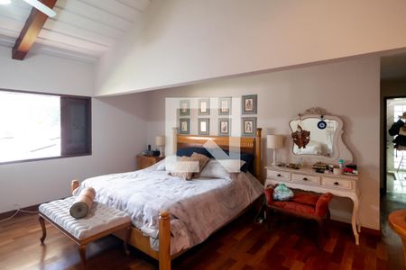 Casa à venda com 950m², 5 quartos e 5 vagas Casa à venda com 950m², 5 quartos e 5 vagasSuíte 5 - Master