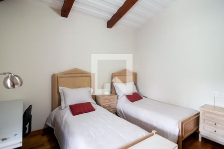 Casa à venda com 950m², 5 quartos e 5 vagas Casa à venda com 950m², 5 quartos e 5 vagasSuíte 3