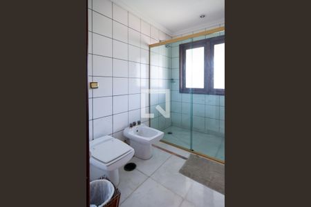 Casa à venda com 950m², 5 quartos e 5 vagas Casa à venda com 950m², 5 quartos e 5 vagasBanheiro