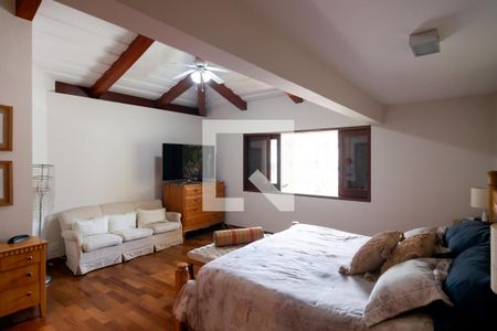 Casa à venda com 950m², 5 quartos e 5 vagas Casa à venda com 950m², 5 quartos e 5 vagasSuíte 5 - Master