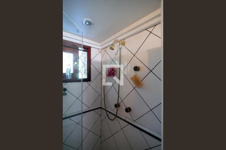 Casa à venda com 950m², 5 quartos e 5 vagas Casa à venda com 950m², 5 quartos e 5 vagasBanheiro Suíte 5 - Master