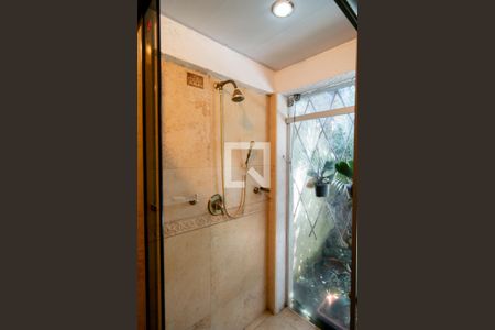 Casa à venda com 950m², 5 quartos e 5 vagas Casa à venda com 950m², 5 quartos e 5 vagasBanheiro Suíte 1 - Térreo