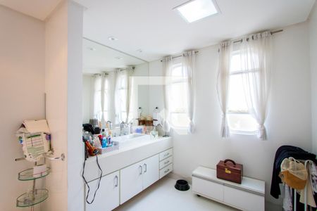 Apartamento à venda com 146m², 4 quartos e 2 vagas Apartamento à venda com 146m², 4 quartos e 2 vagasBanheiro do quarto 1