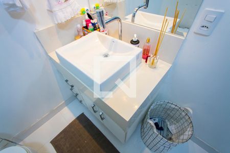 Apartamento à venda com 146m², 4 quartos e 2 vagas Apartamento à venda com 146m², 4 quartos e 2 vagasBanheiro social