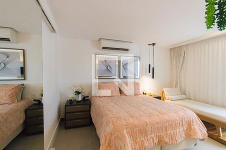 Apartamento à venda com 155m², 4 quartos e 2 vagas Apartamento à venda com 155m², 4 quartos e 2 vagasQuarto 3
