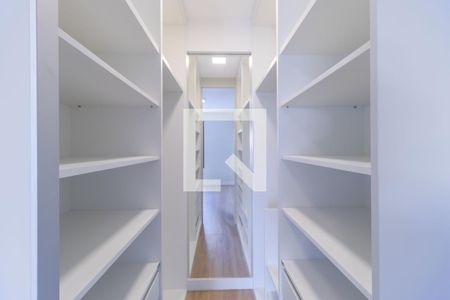 Apartamento à venda com 83m², 3 quartos e 2 vagasCloset do quarto